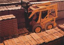 Челни товарачи John Deere Construction 575