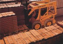 Челни товарачи John Deere Construction 675B