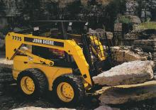 Челни товарачи John Deere Construction 7775