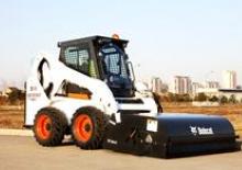 Челни товарачи Bobcat Earthforce S18