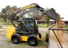 Челни товарачи New Holland L328