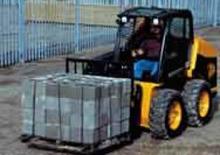 Челни товарачи JCB Robot 180 HFT