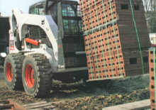 Челни товарачи Bobcat S 330