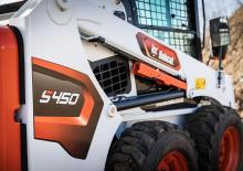 Челни товарачи Bobcat S450