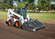 Челни товарачи Bobcat S650