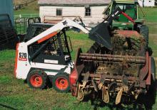 Челни товарачи Bobcat S70