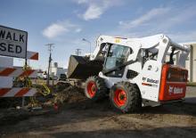 Челни товарачи Bobcat S770