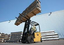 Челни вилични електрокари Caterpillar EP30ACN