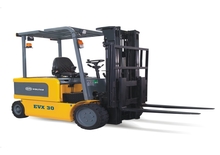 Челни вилични електрокари OM EVX30