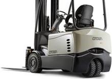 Челни вилични електрокари Crown SC 5320-1.6