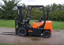 Челни вилични мотокари, дизелови Doosan D20G