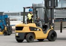 Челни вилични мотокари, дизелови Caterpillar DP35N