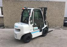 Челни вилични мотокари, дизелови UniCarriers DX 30