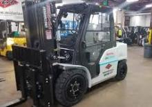 Челни вилични мотокари, дизелови UniCarriers PF110YD