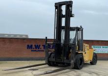 Челни вилични мотокари, дизелови Caterpillar V 330 C