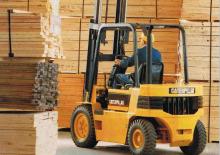 Челни вилични мотокари, дизелови Caterpillar VC 60 E