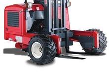 Дизелови вилични високоповдигачи, монтирани върху камион Moffett M 8-30.3
