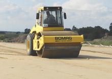 Еднобандажни валяци Bomag BW 214 D-4