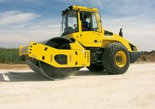Еднобандажни валяци Bomag BW 214 DH-4