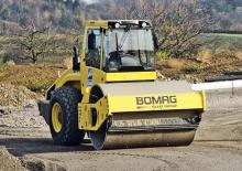 Еднобандажни валяци Bomag BW 214 DH-4