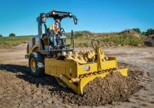 Еднобандажни валяци Caterpillar CP7