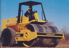 Еднобандажни валяци Caterpillar CS-551