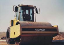 Еднобандажни валяци Caterpillar CS-583