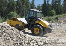 Еднобандажни валяци Volvo SD122DX