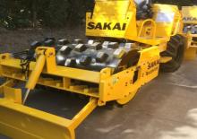 Еднобандажни валяци Sakai SV204TB