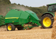 Големи квадратни преси + преси с висока плътност John Deere 1424