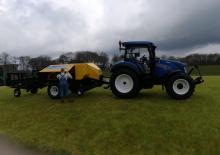 Големи квадратни преси + преси с висока плътност New Holland BB 920