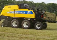 Големи квадратни преси + преси с висока плътност New Holland BB 940