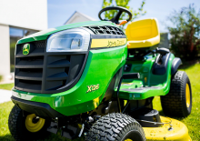 Косачки за трева и градински трактори John Deere X126