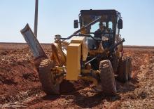 Грейдери Caterpillar 120