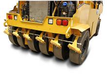 Гуменоколесни валяци Caterpillar CW16