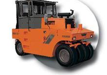 Гуменоколесни валяци Hamm GRW 18