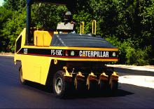 Гуменоколесни валяци Caterpillar PS 150