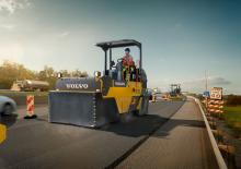 Гуменоколесни валяци Volvo PT125C 