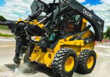Хидравлични чукове John Deere Construction HH40C