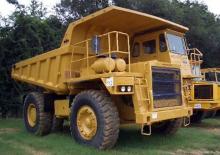 Камиони-самосвали Komatsu HD325-3