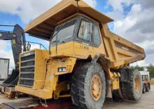 Камиони-самосвали Komatsu HD605-5