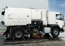 Камиони за метене (чистене), двойна експлоатация Bucher-Schörling MaxPowa V80t rear suction