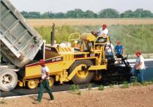 Колесни асфалтополагачи Caterpillar AP800C