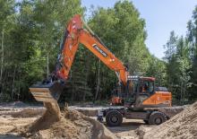 Колесни екскаватори Develon DX210W-7 