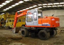 Колесни екскаватори Hitachi EX100WD