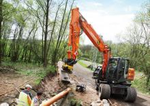 Колесни екскаватори Hitachi ZX 140 W 3