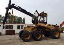 Колесни харвестъри Caterpillar 580 B