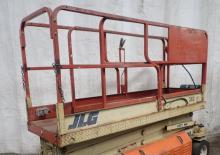 Колесни ножични автовишки JLG CM 2033