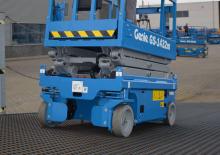 Колесни ножични автовишки Genie GS-1432m E-Drive