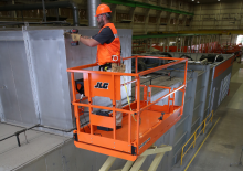 Колесни ножични автовишки JLG R3246 